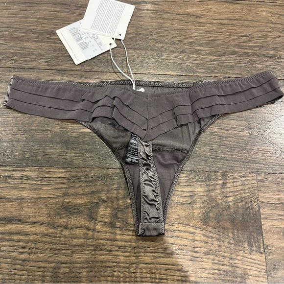 NWT La Perla Thong Panty - Picture 2 of 4